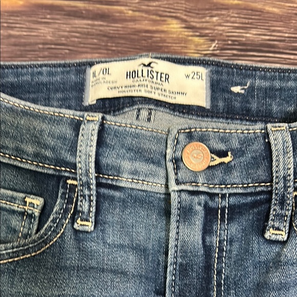 Hollister High Rise Super Skinny 0L / 25L - Picture 2 of 3